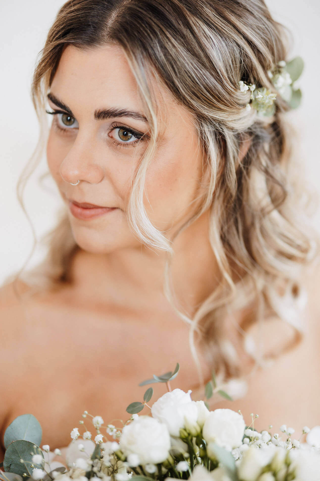 Brautportrait beim Getting Ready